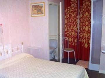 Hotel De La Ta Ренн Екстер'єр фото